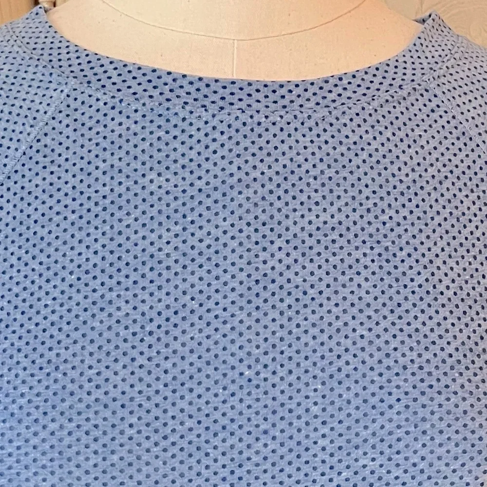 2(X)IST Open Back Long-Sleeve Crewneck Knit Top -- NWT - Picture 3 of 10